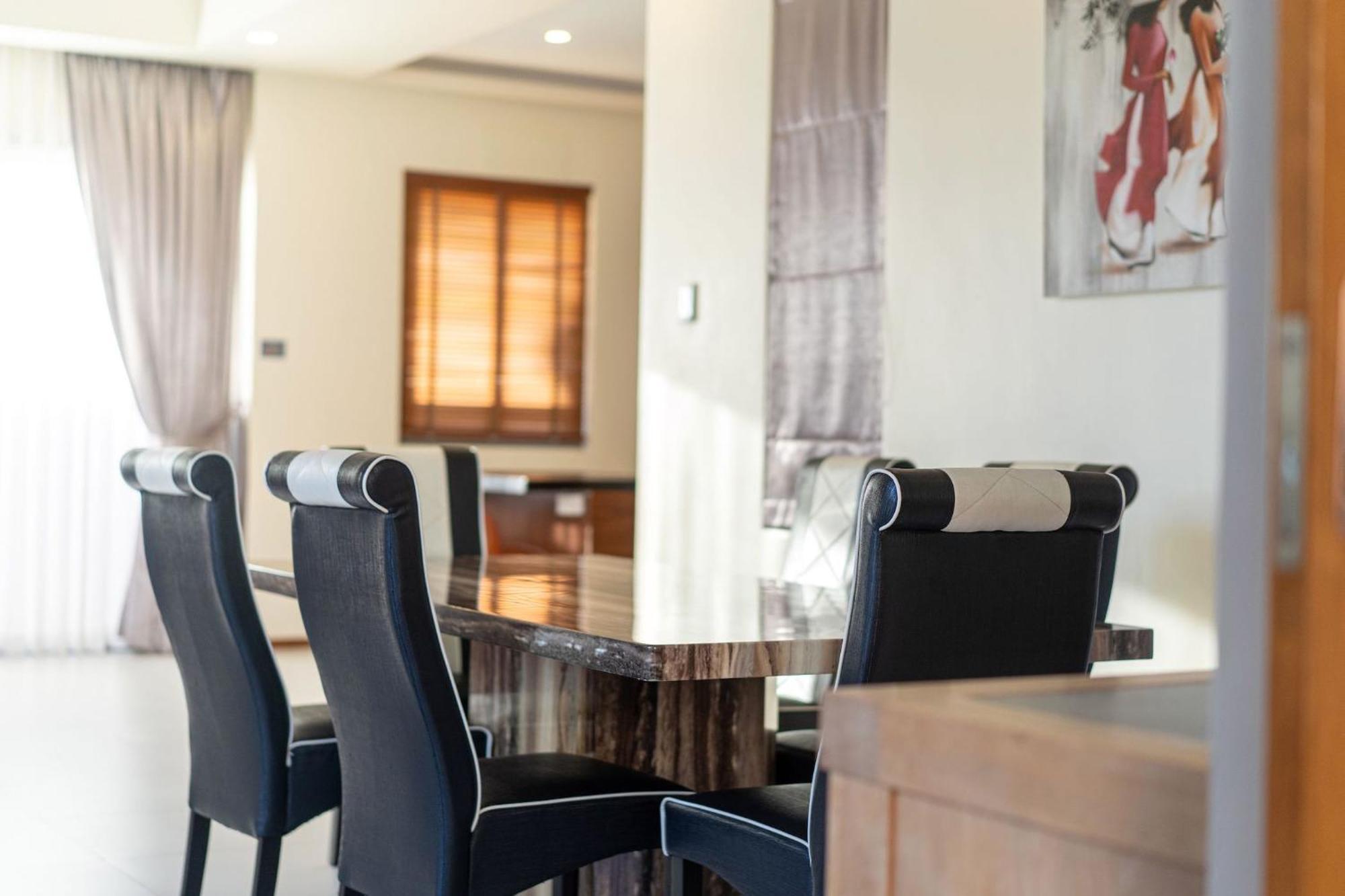 New Boutique Pool Villa Sequoia Close To Rawai And Naiharn Beach Ngoại thất bức ảnh